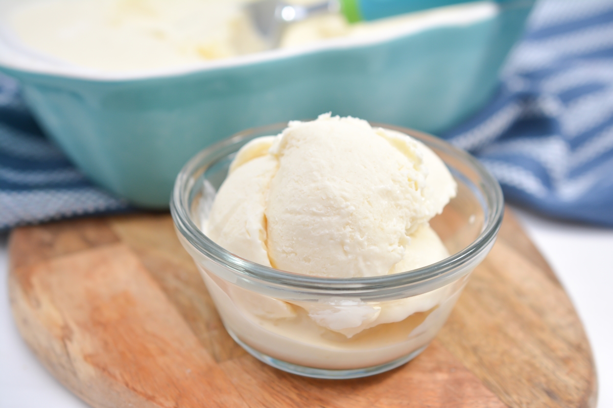 Easy Keto Vanilla Ice Cream - No Ice Cream Maker Required